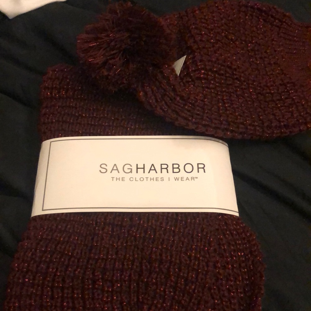 Hat & scarf